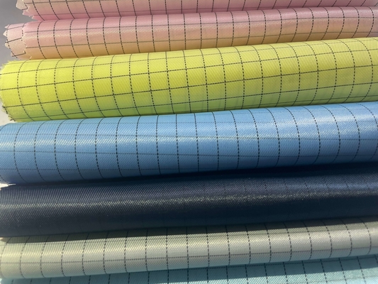 Anti tessuto conduttivo statico della saia del cotone del poliestere 35% di 65% per l'abbigliamento di ESD